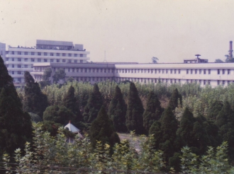 1955年新建的医院综合住院大楼