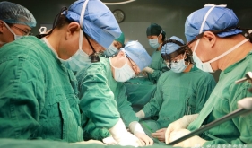 我院成功开展国内首例正式上市人工心脏植入手术