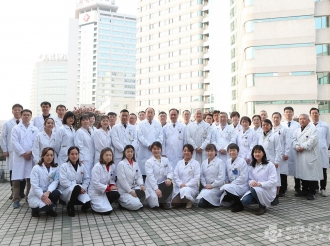 药学部、个体化药物治疗四川省重点实验室、研究所临床及科研人员团队代表