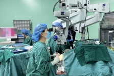 锦观新闻：脱盲“最后的希望” 省医院率先开展领扣型人工角膜手术